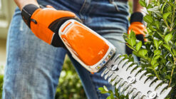 stihl-hsa26-cordless-grass-shear