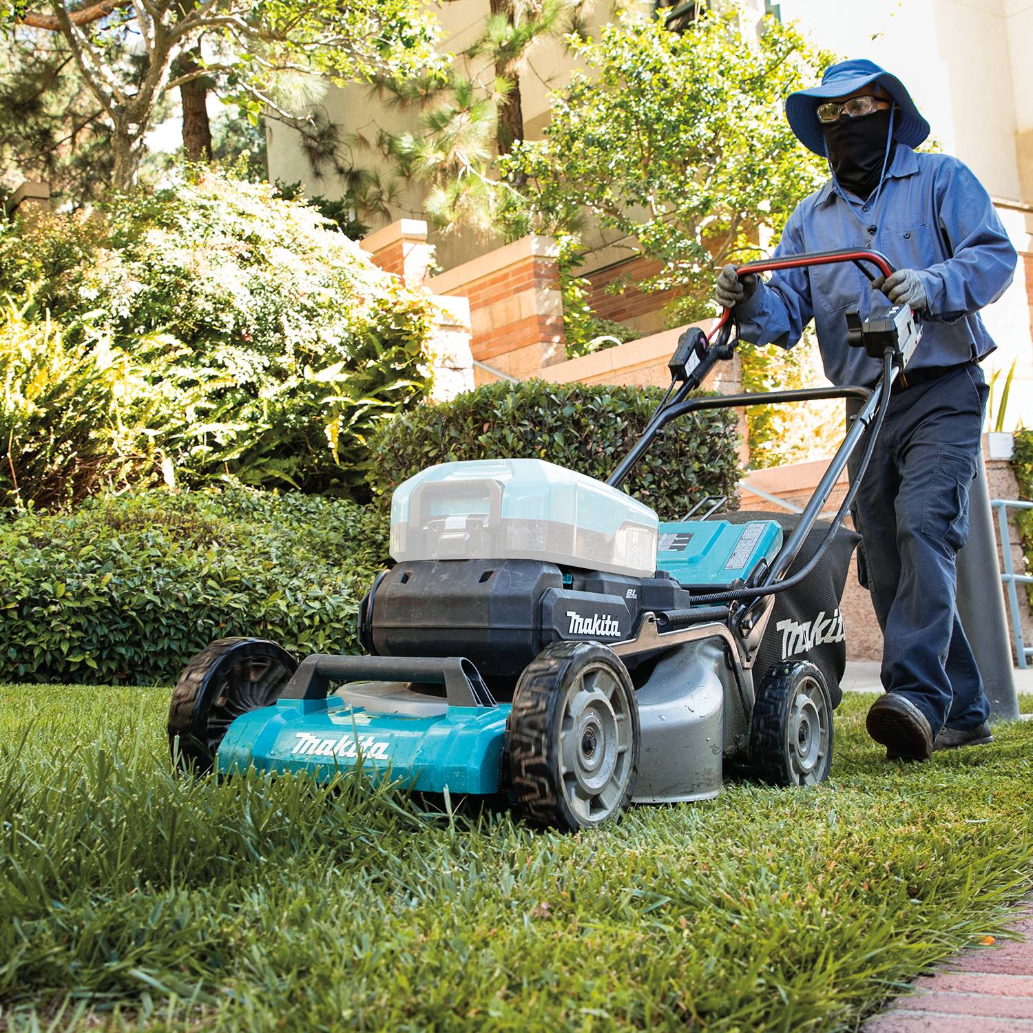 Makita ConnectX 36-Volt 21″ Self-Propelled Cordless Lawn Mower, Tool – Gardenland Power Equipment