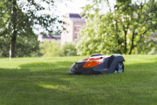 husqvarna-550-robotic-automower-installation-lawn-mowers-gardenland-power-hero